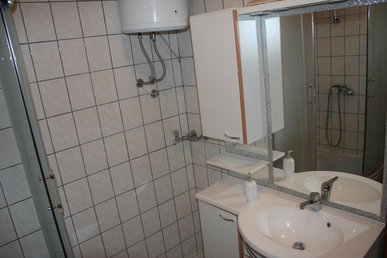 Apartmani Jankov Krk Town Eksteriør bilde