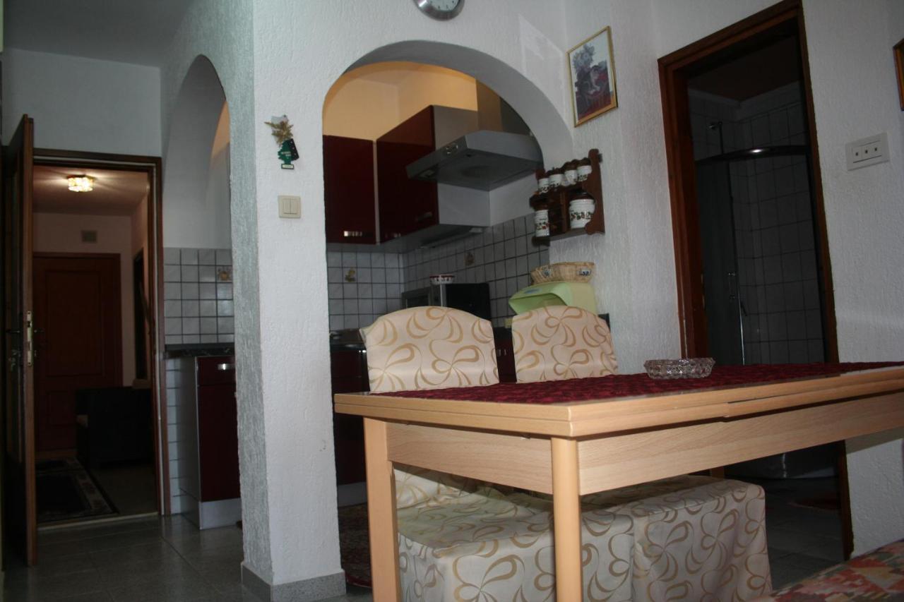 Apartmani Jankov Krk Town Eksteriør bilde